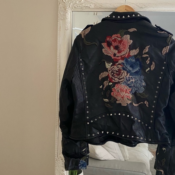 BLANKNYC Flower Studded Faux Leather Jacket - Picture 11 of 11